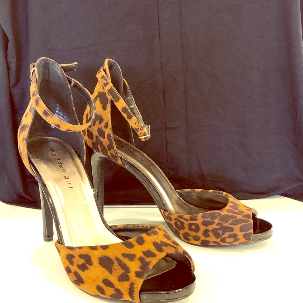 Madden Girl Leopard Heel
